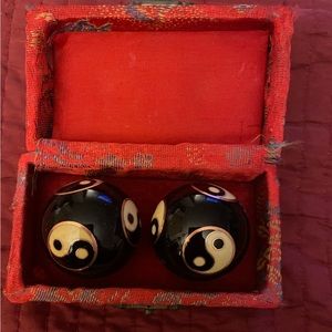 Chinese Yin and Yang ☯️ ball set in pretty Chinese case